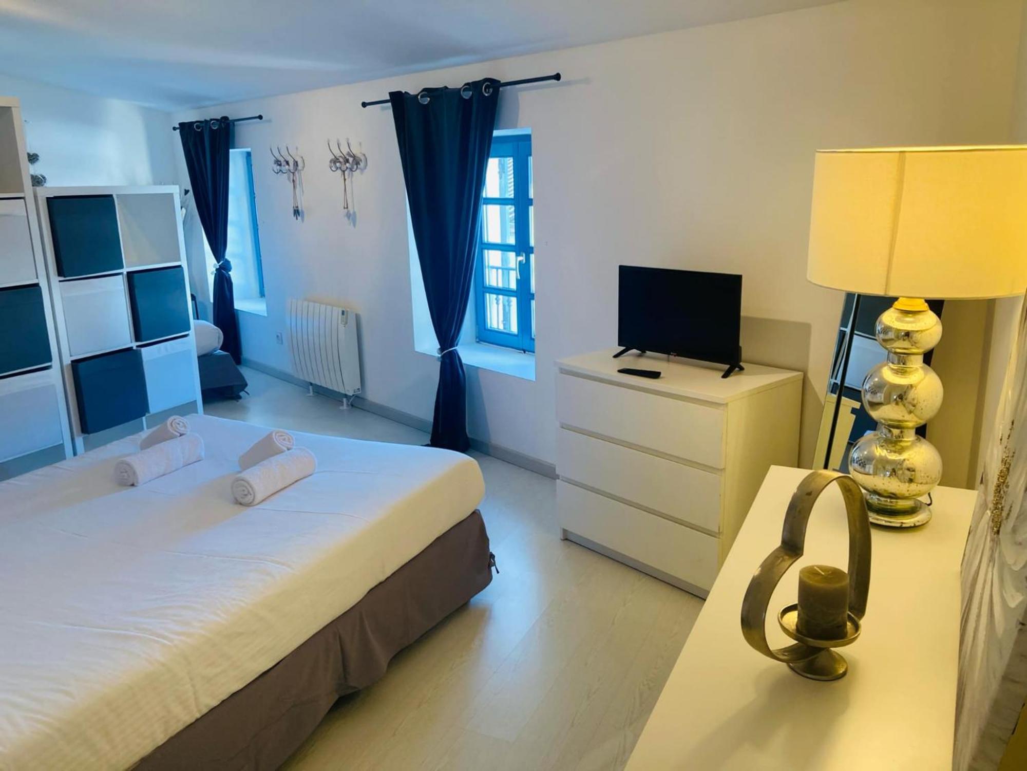 C'Est Une Maison Bleue Carcassonne Esterno foto